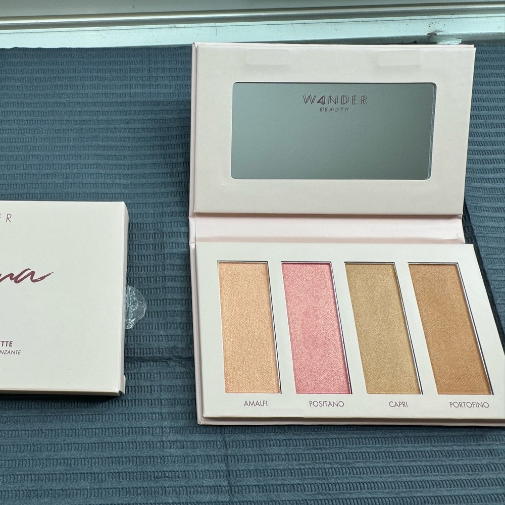 WANDER Beauty Riviera Blush and Bronzer Palette